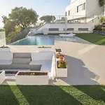 Royal Luxury With Private Infinity Pool, Hydromassage Area & Fireplace