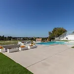 Appartement Royal Luxury With Private Infinity Pool, Hydromassage Area & Fireplace