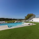 Royal Luxury With Private Infinity Pool, Hydromassage Area & Fireplace *