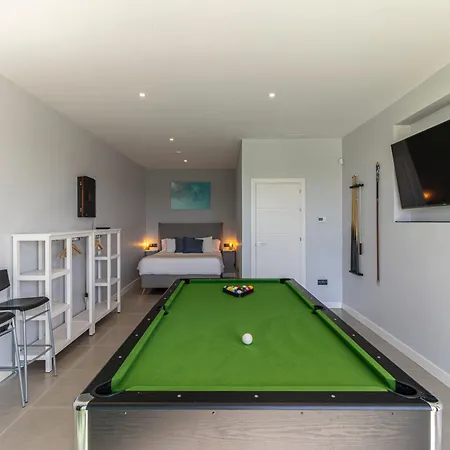 شقة Royal Luxury With Private Infinity Pool, Hydromassage Area & Fireplace
