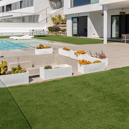 Royal Luxury With Private Infinity Pool, Hydromassage Area & Fireplace جيريز