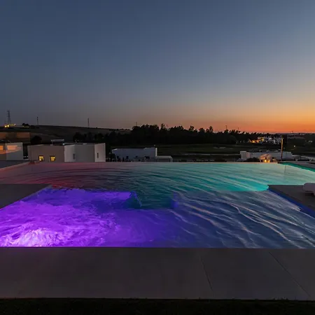 Royal Luxury With Private Infinity Pool, Hydromassage Area & Fireplace جيريز