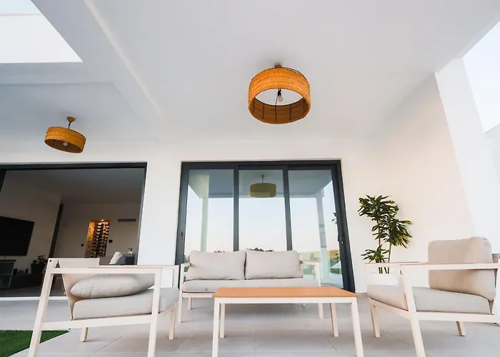 Apartment Royal Luxury Apartment With Private Infinity Pool, Hydromassage Area & Fireplace *