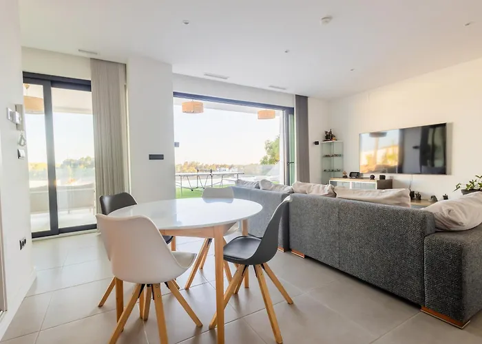 Royal Luxury Apartment With Private Infinity Pool, Hydromassage Area & Fireplace Apartment *