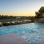 Royal Luxury With Private Infinity Pool, Hydromassage Area & Fireplace Διαμέρισμα