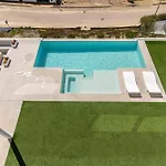 Διαμέρισμα Royal Luxury With Private Infinity Pool, Hydromassage Area & Fireplace